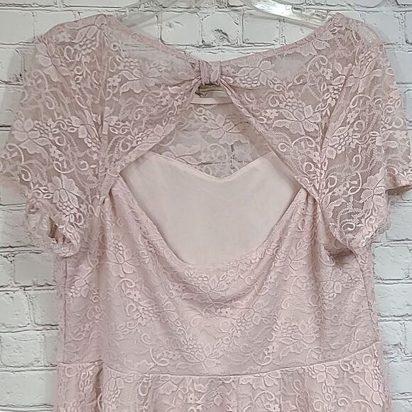 Forever 21 Plus Sz 3X Pink Stretch Lace Illusion Neckline Cut Out Peplum Blouse - Picture 7 of 8